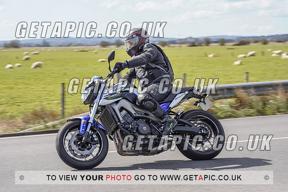RS2204_1048