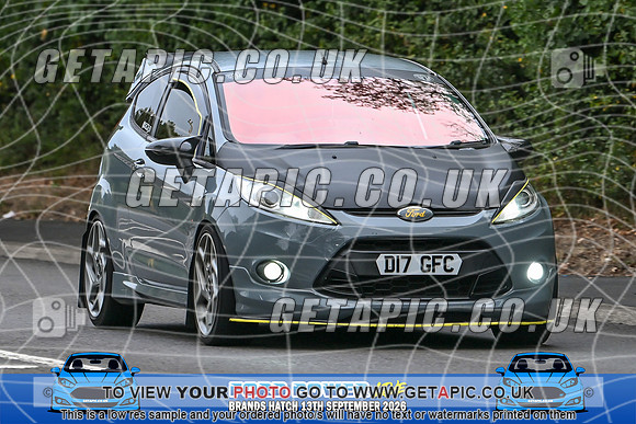 KS2609-0073_LOGO_ON_PHOTO