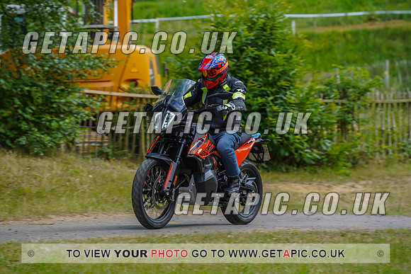 RS2207_1513