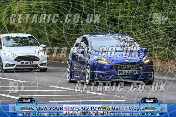 KS2609-0076_LOGO_ON_PHOTO