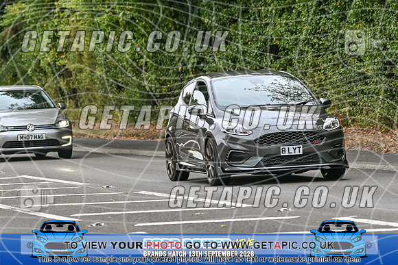 KS2609-0884_LOGO_ON_PHOTO