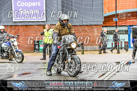 TW2609-1218_LOGO_ON_PHOTO