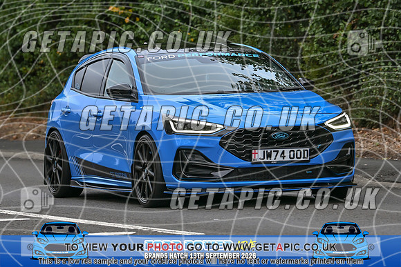 KS2609-0687_LOGO_ON_PHOTO