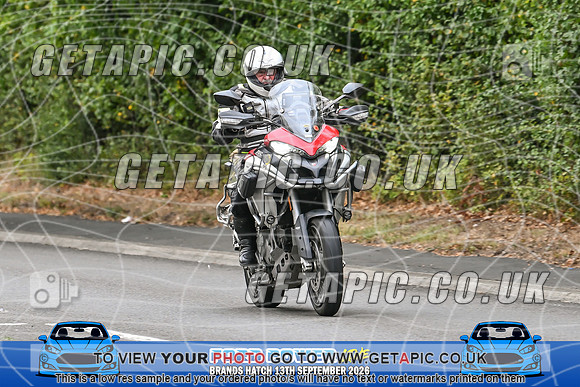 KS2609-1045_LOGO_ON_PHOTO