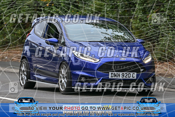 KS2609-0605_LOGO_ON_PHOTO