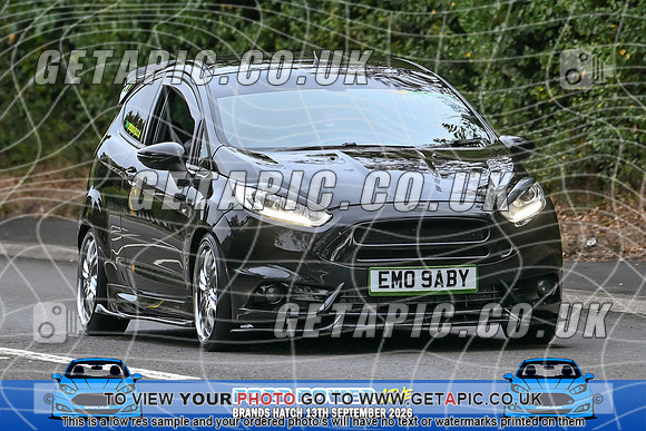 KS2609-0085_LOGO_ON_PHOTO