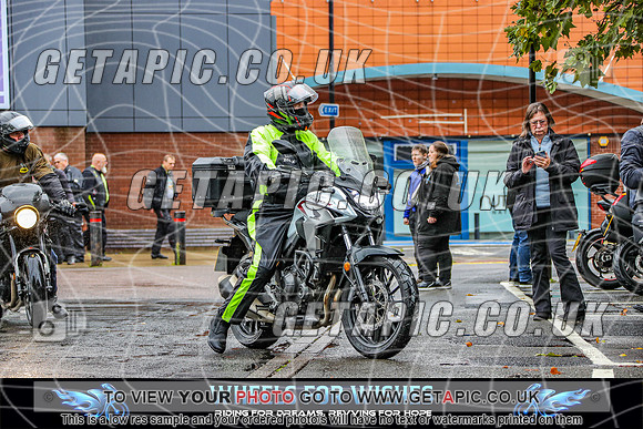TW2609-2298_LOGO_ON_PHOTO