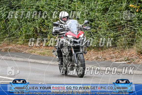 KS2609-1047_LOGO_ON_PHOTO