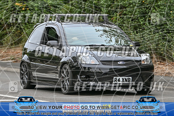 KS2609-1749_LOGO_ON_PHOTO