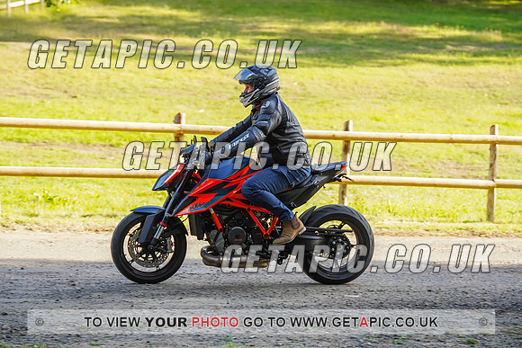 RS2207_2778