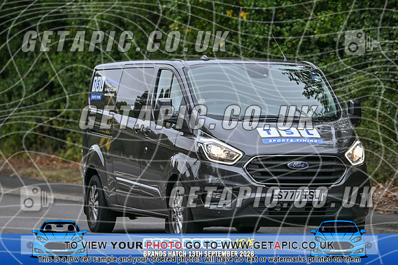 KS2609-0517_LOGO_ON_PHOTO