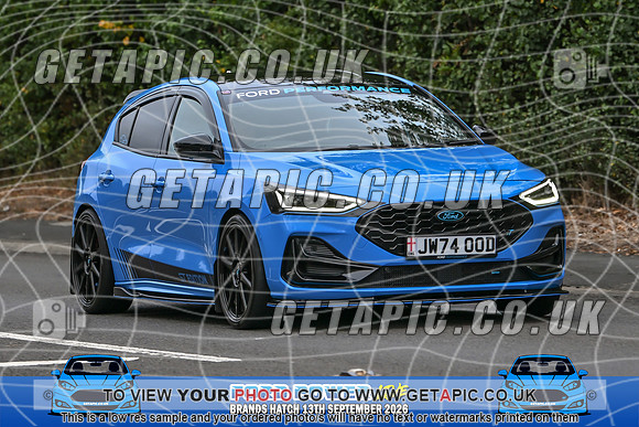 KS2609-0688_LOGO_ON_PHOTO