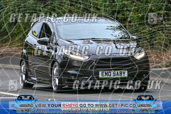 KS2609-0086_LOGO_ON_PHOTO