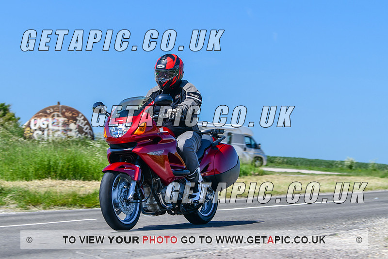 GETAPIC PHOTOGRAPHY Gallery C B4494 Chain Hill Wantage by DW