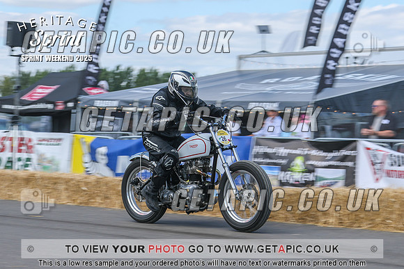 GP2508-4404_LOGO_ON_PHOTO