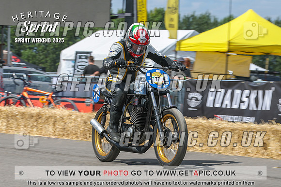 GP2508-4132-C_LOGO_ON_PHOTO