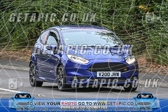 KS2609-0147_LOGO_ON_PHOTO