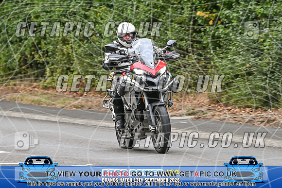 KS2609-1048_LOGO_ON_PHOTO