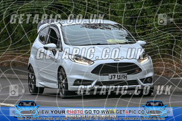 KS2609-0106_LOGO_ON_PHOTO