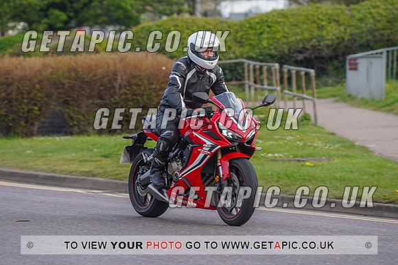 RS2204_3005