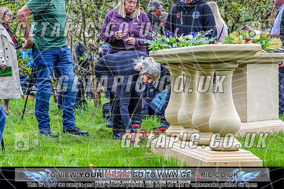 TW2609-2387_LOGO_ON_PHOTO