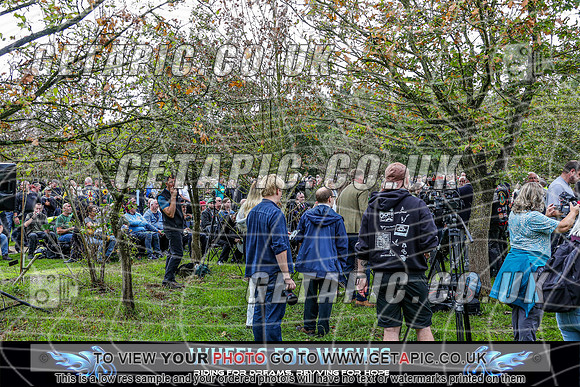 TW2609-2377_LOGO_ON_PHOTO