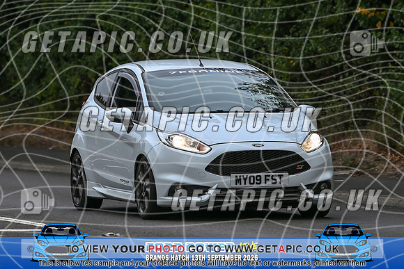 KS2609-0081_LOGO_ON_PHOTO