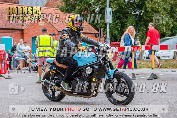 TW2508-1067_LOGO_ON_PHOTO