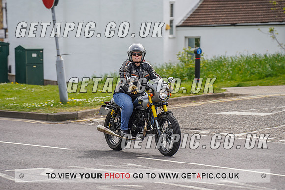 RS2204_7571