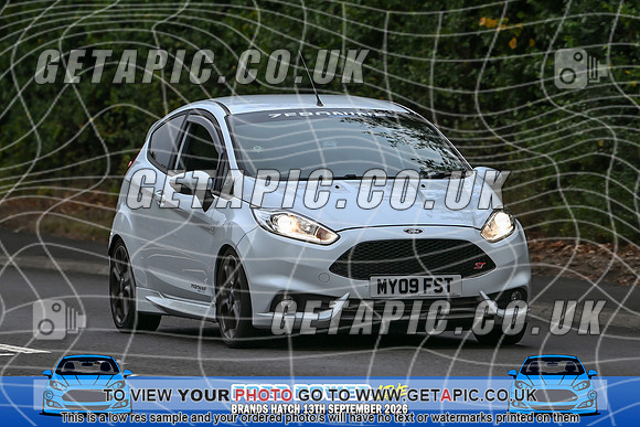 KS2609-0082_LOGO_ON_PHOTO
