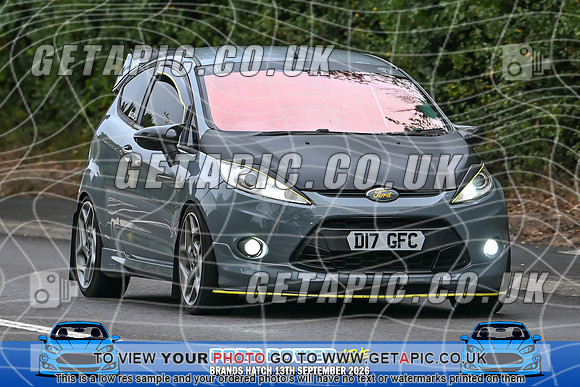 KS2609-0074_LOGO_ON_PHOTO