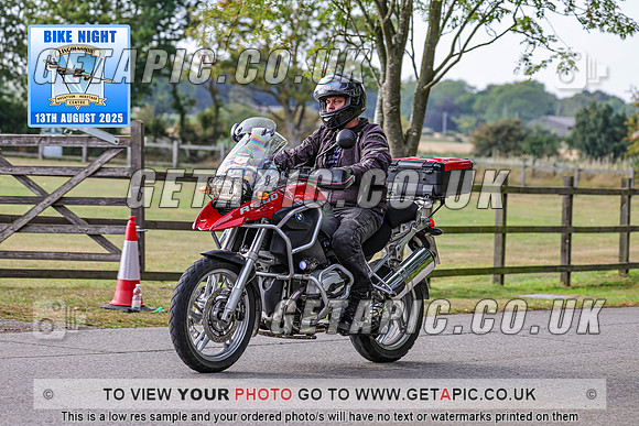 PR2508-08104_LOGO_ON_PHOTO