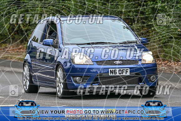 KS2609-0137_LOGO_ON_PHOTO