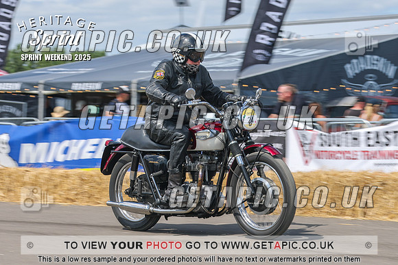 GP2508-4274-C_LOGO_ON_PHOTO