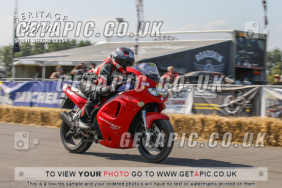 PP2508-3024_LOGO_ON_PHOTO