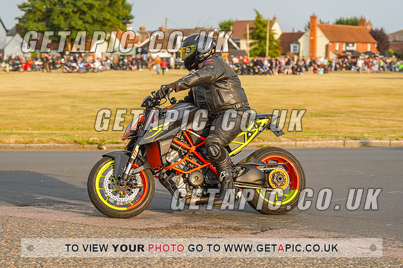 RS2207_9051