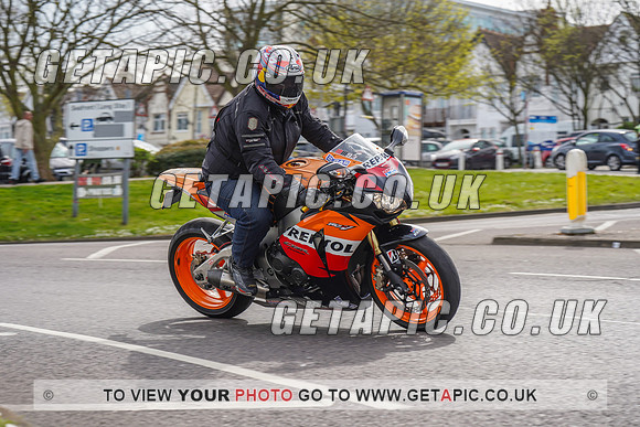 RS2204_10647