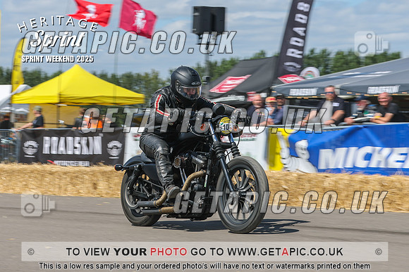 GP2508-4024_LOGO_ON_PHOTO