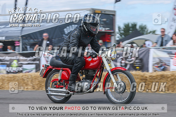 GP2508-4312-C_LOGO_ON_PHOTO