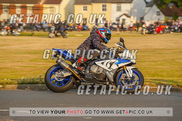 RS2207_9221