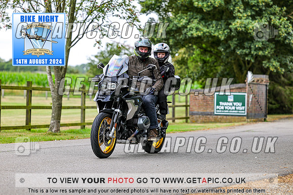 PR2408-04042_LOGO_ON_PHOTO