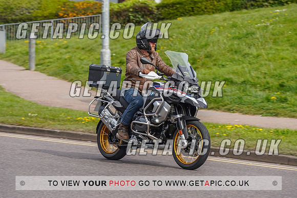 RS2204_4658