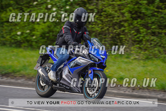RS2204_12093
