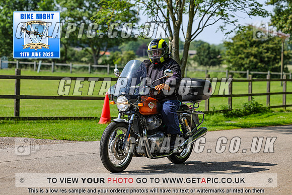 PR2506-00007_LOGO_ON_PHOTO