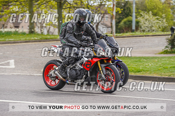 RS2204_8152