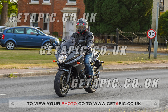 RS2207_8702