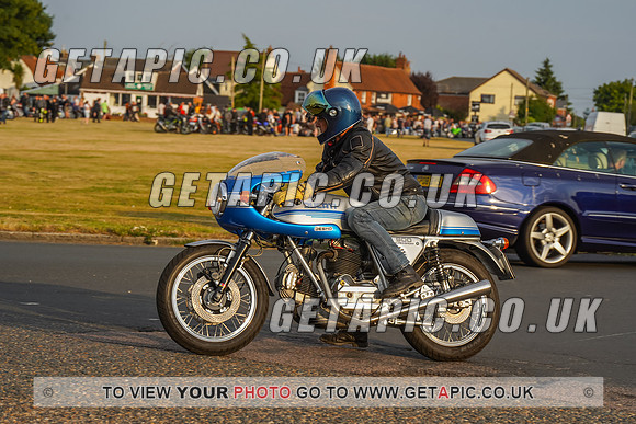 RS2207_8985