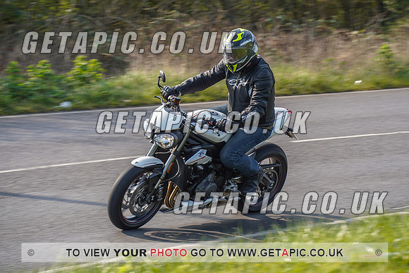 RS2203_4630