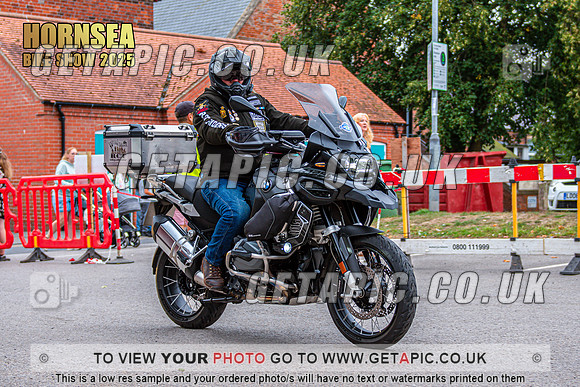 TW2508-1064_LOGO_ON_PHOTO