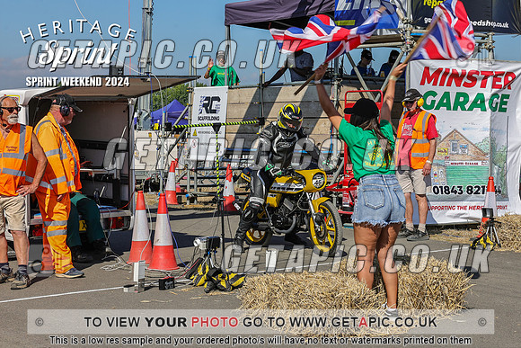 PR2408-02352-C_LOGO_ON_PHOTO